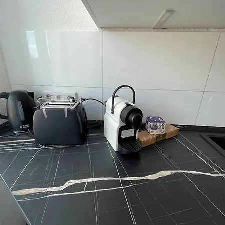 Lucky Ls09 - Vollausstattung - Zentrum - Grosse Kueche - 2 - Smart-tv Apartment Magdeburg
